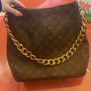 Louis Vuitton Looping GM